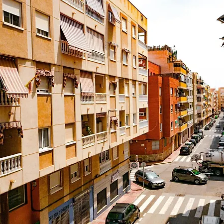 2-bedroom Next To Av De Habaneras Torrevieja