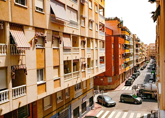 2-bedroom Next To Av De Habaneras Torrevieja